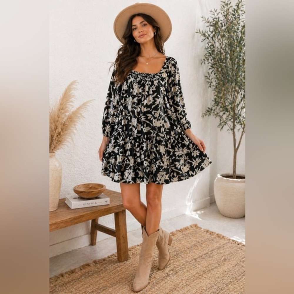 Entro Black White Floral Mini Dress Smocked Neck Puff Sleeve S